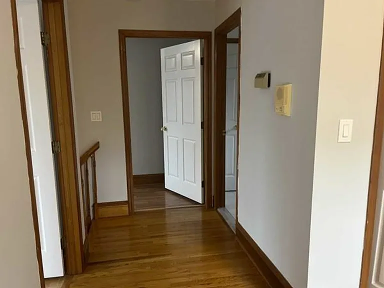 476 Highland Ave #1 — Photo 8