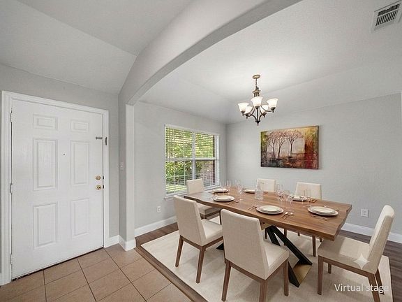 3rd image of 725 Cedar Cove Dr