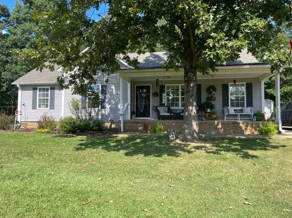 190 Amelia Briann Dr, Selmer, TN 38375