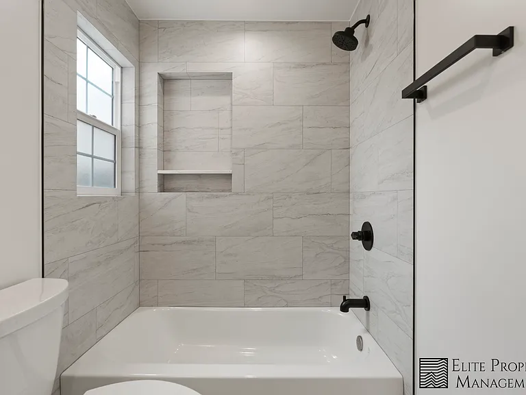 6418 Paramount Blvd #1/2 — Photo 21