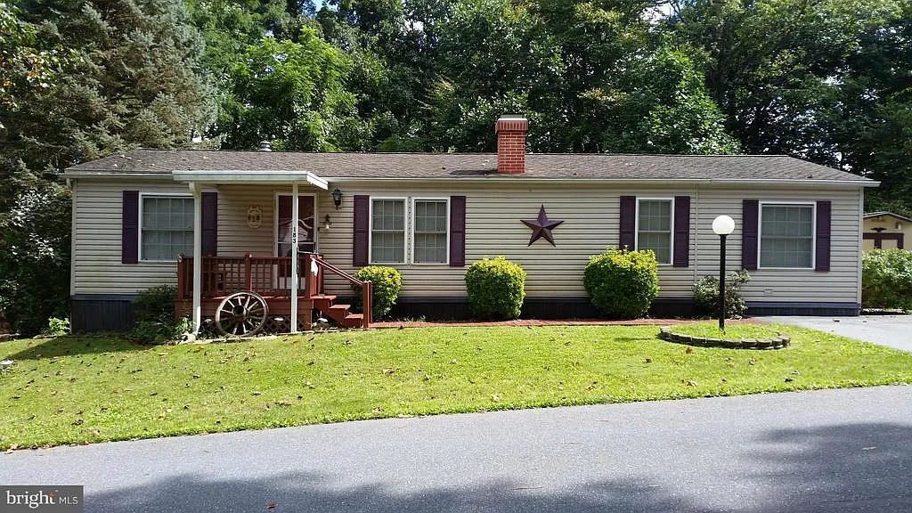 183 Sun Valley Rd photo 1