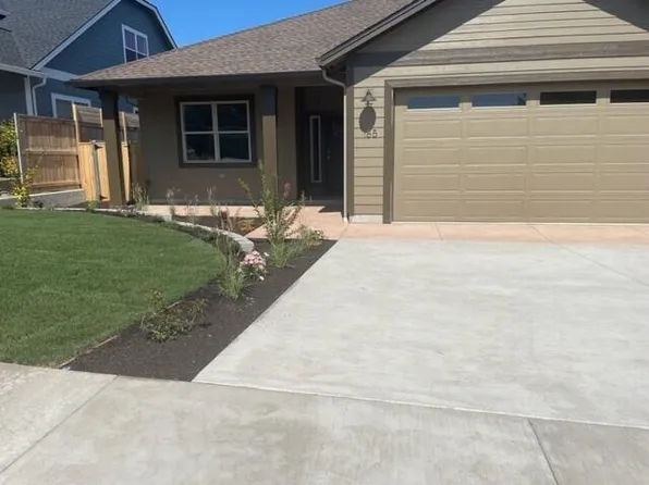 185 Timbers Ln, Talent, OR 97540