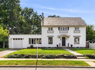 24 Monadnock Ave, Lowell, MA 01851