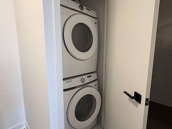 4th image of 36 Zorra St #610