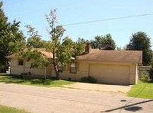 60425 E 252nd Ln, Grove, OK 74344