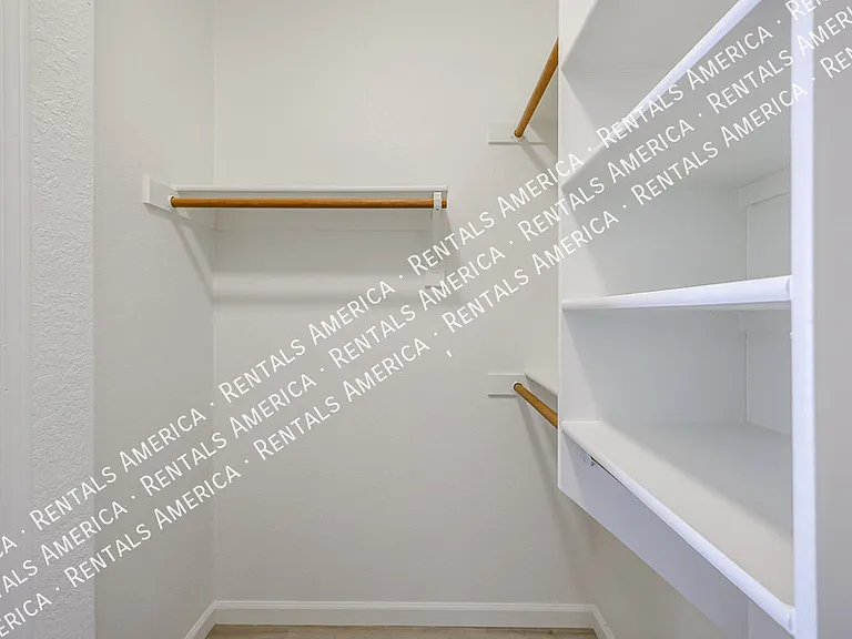 764 E Sheffield Ave — Photo 31