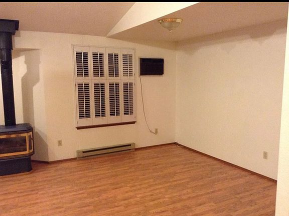 3rd image of 545 Malibu Dr SE