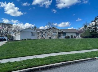 103 Ridgeway Ln, Mullica Hill, NJ 08062