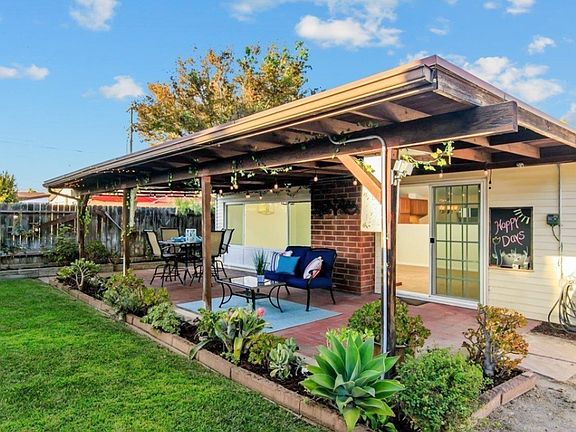5th image of 2778 Mission Village Dr