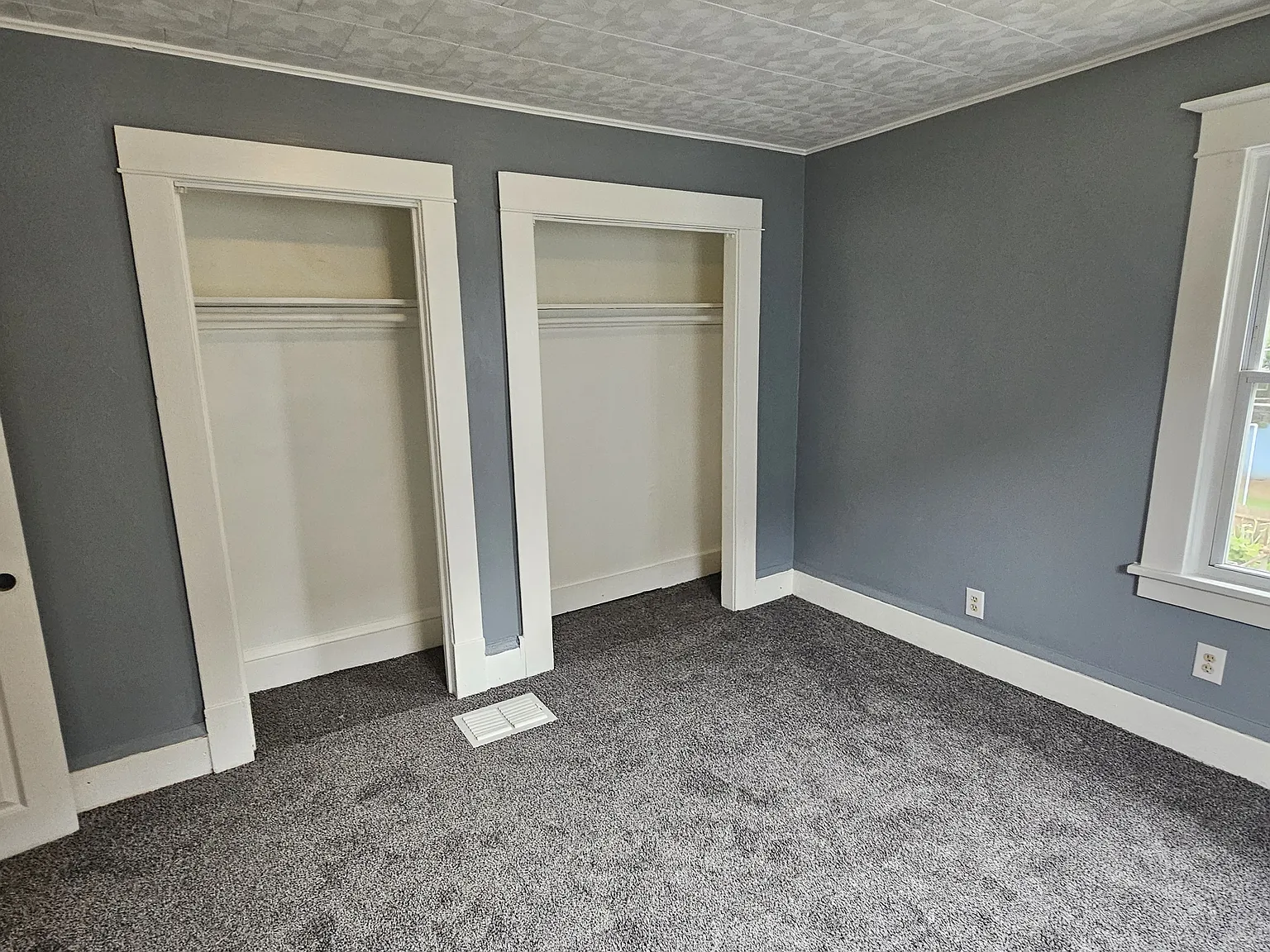2 bed, 900 sqft, $1,375 — Photo 2