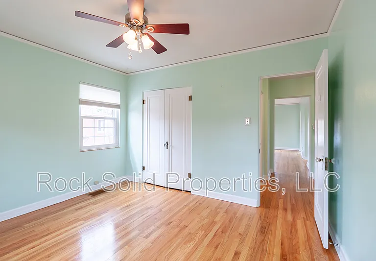 219 W 4th Ave — Photo 24