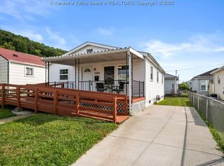 1226 12th St, Nitro, WV 25143