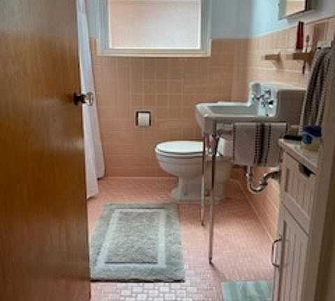 4th image of 3031 Middlesex Dr