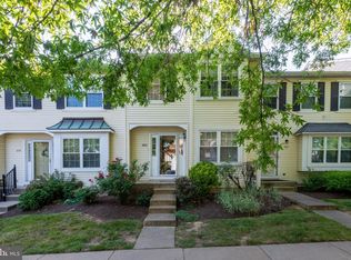 368 Ivanhoe Ct, Langhorne, PA 19047