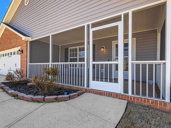 3rd image of 15 Waterthrush Way