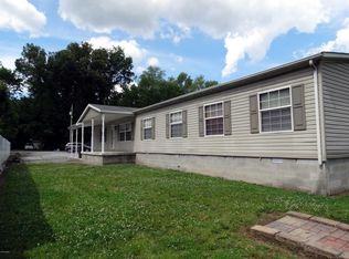 602 E Foch St, Herrin, IL 62948