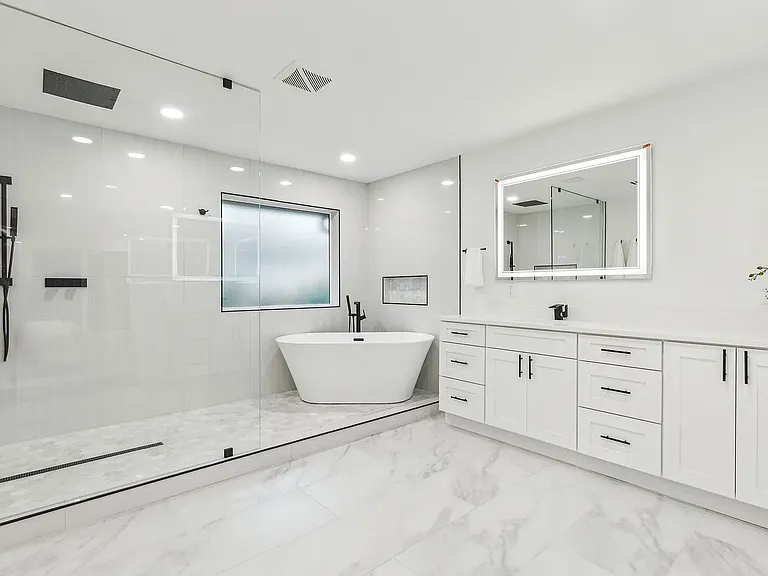 7420 Royal Ln — Photo 7