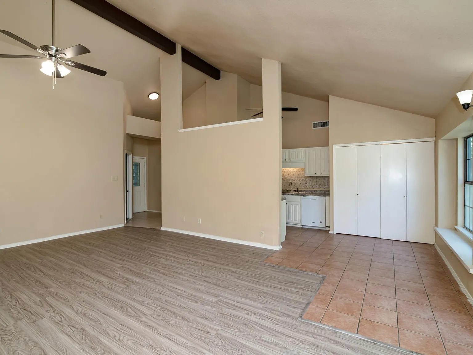 4 bed, 1659 sqft, $2,075 — Photo 4