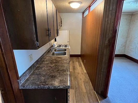 3rd image of 2521 Iowa St APT 3