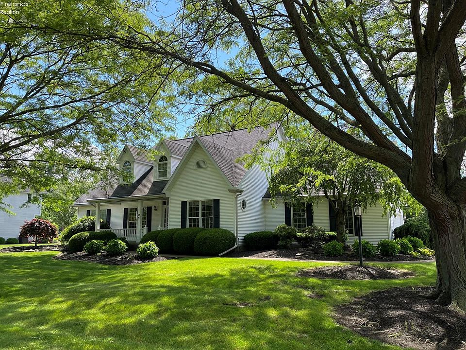 1st image of 838 Gloucester Dr