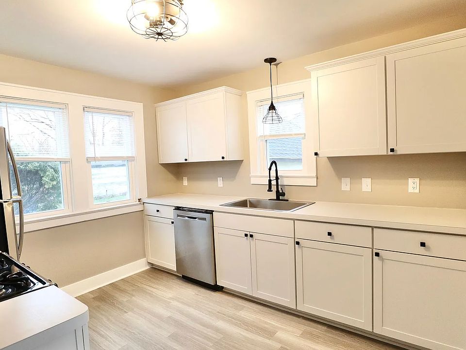 1st image of 160 Scottsville Rd