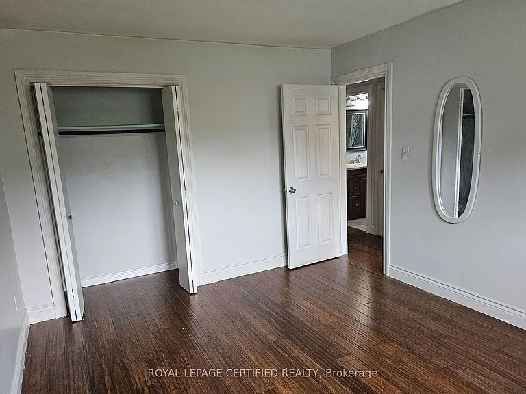 290 Balmoral Ave N — Photo 12