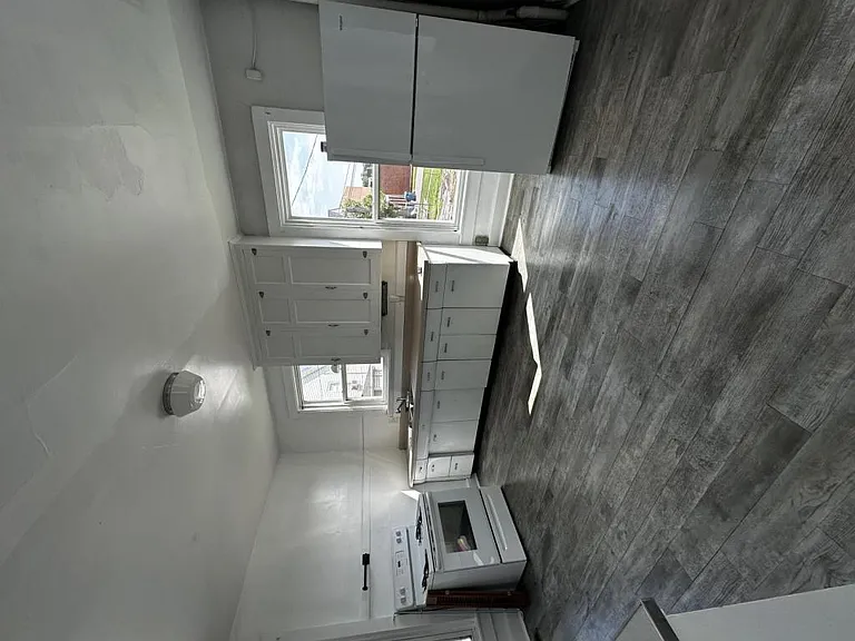 415 Iowa Ave — Photo 9