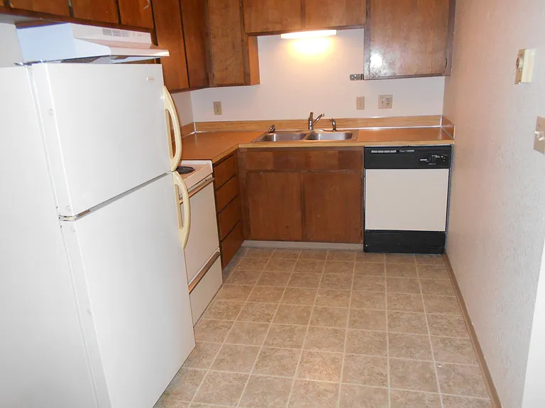 1123 S Harrison St #10 — Photo 3