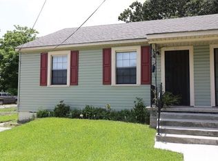 907 Sumner St, New Orleans, LA 70114