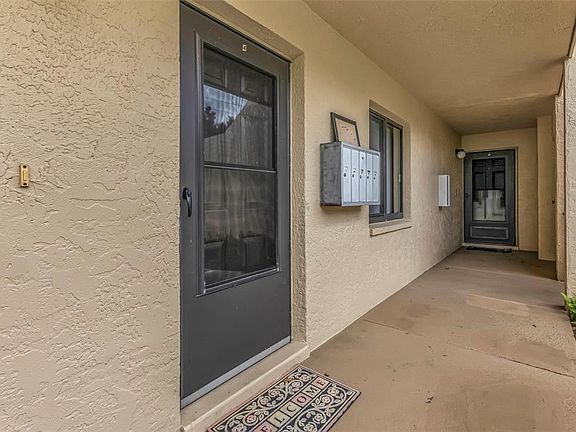 4th image of 4000 OAKVIEW DRIVE #L4