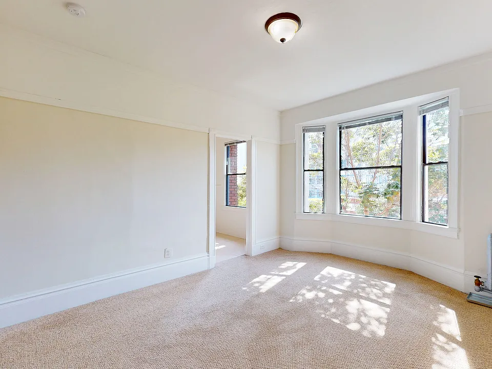 152 Franklin St #408