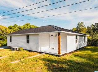 1591 Snow Point Rd, Guntersville, AL 35976