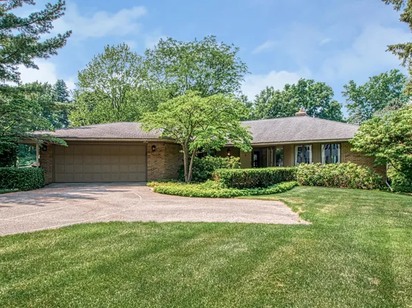 573 Saint Andrews Ct SE, Grand Rapids, MI 49546