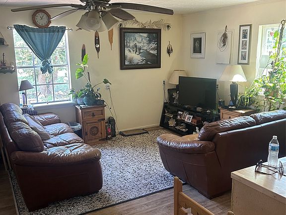5th image of 213 Private Road 1743b