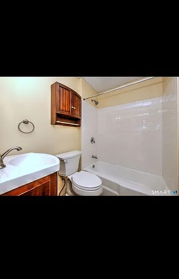 90 E Brown St #2 — Photo 6