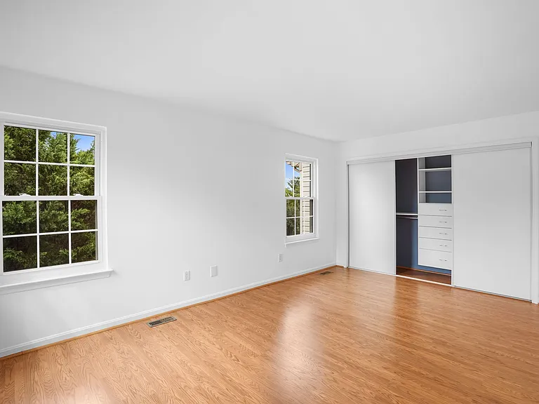 423 McDaniel Dr — Photo 19