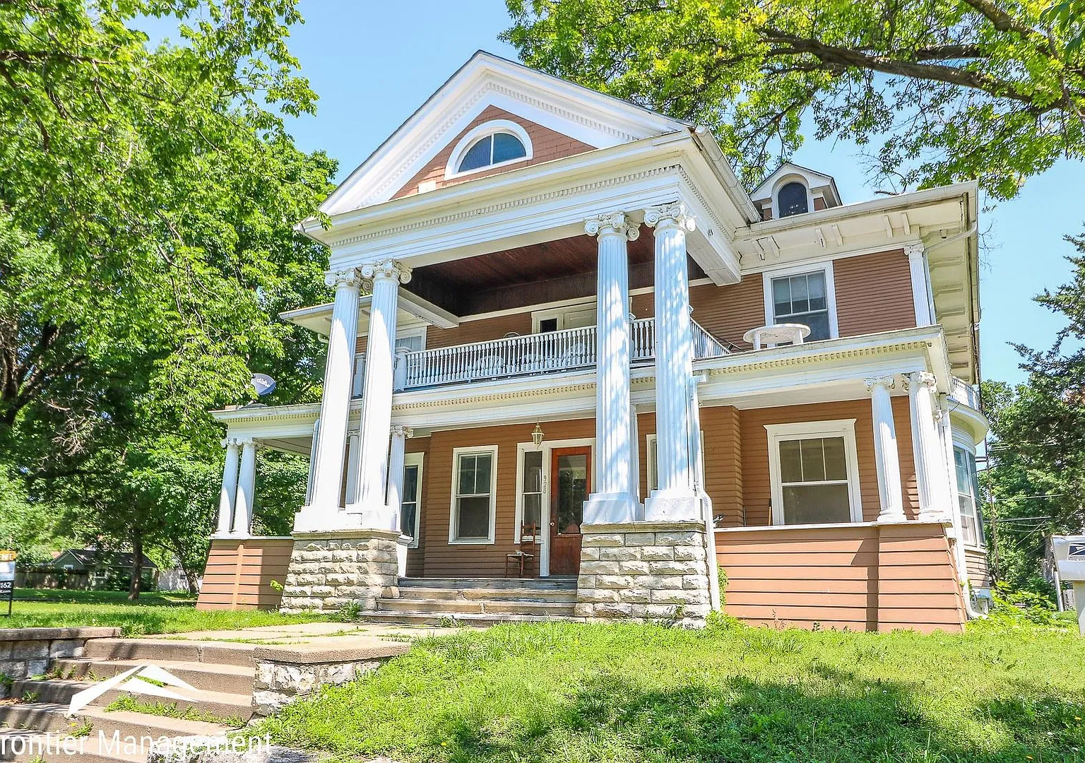 928 Leavenworth St. — Photo 3