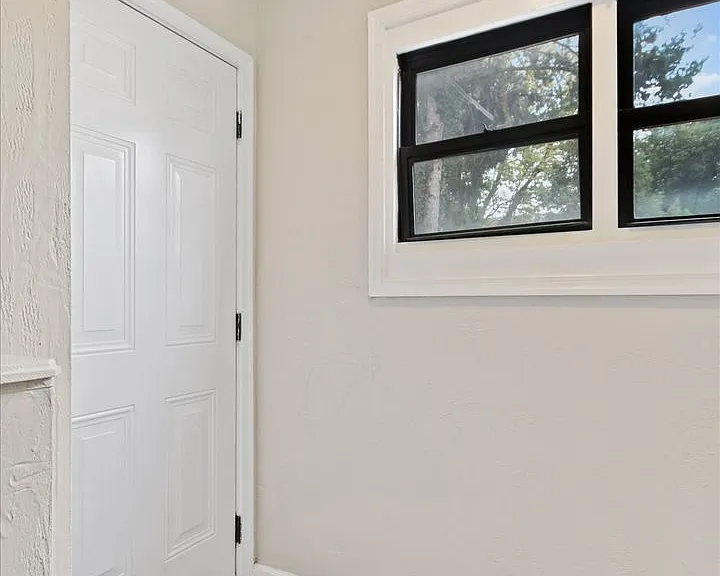 40 Laurel St — Photo 11