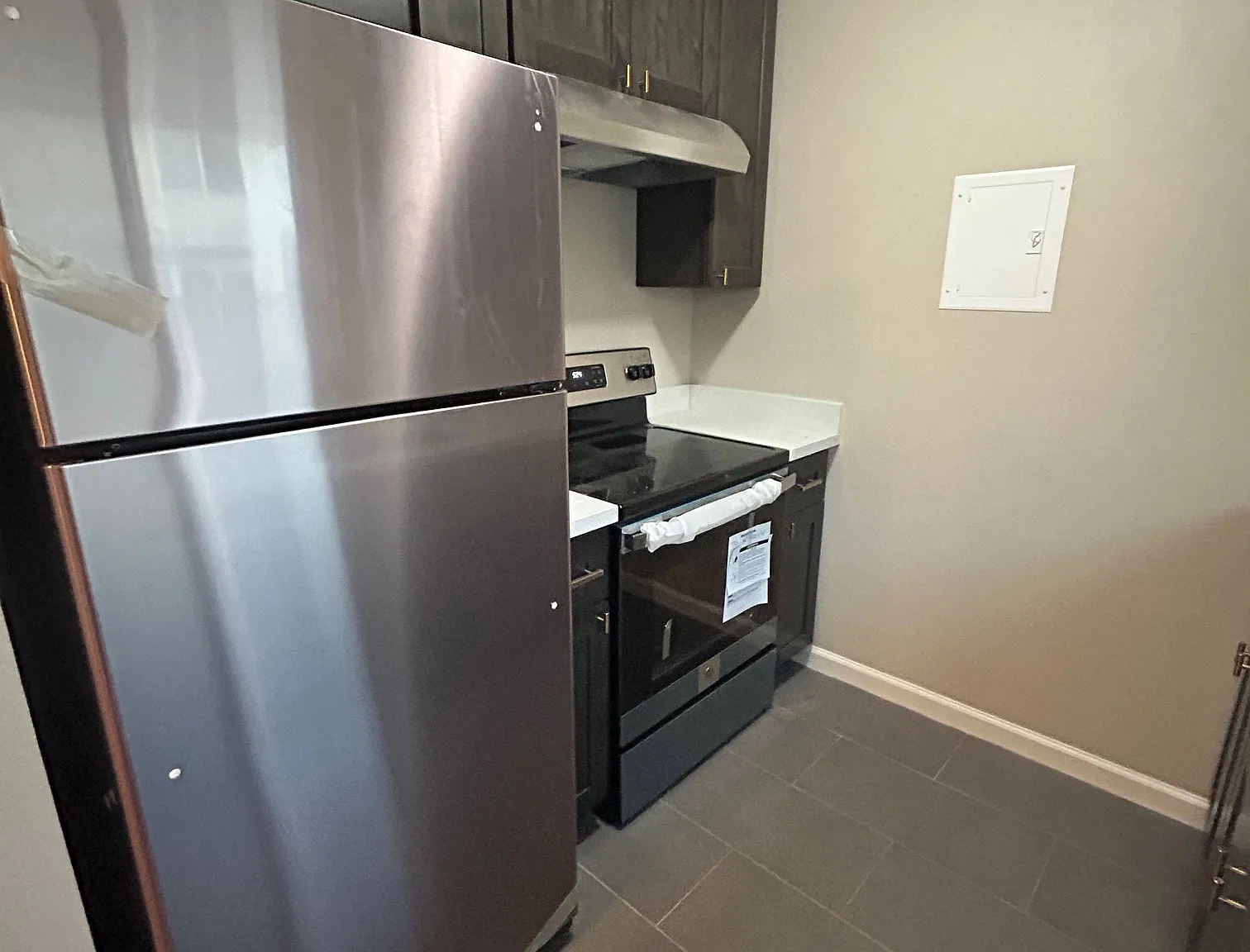 2 bed, 1.5 bath, 915 sqft, $2,900 — Photo 3