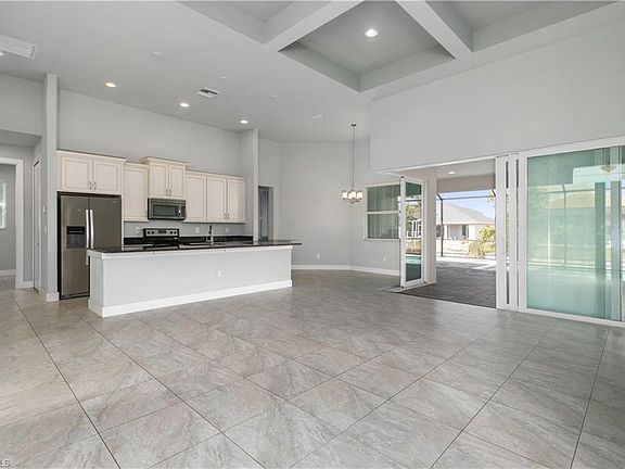 4th image of 2109 SW 31st Ter