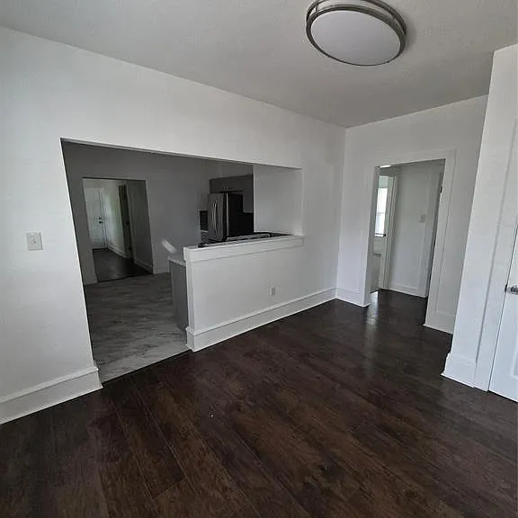 2329 Connor Ave — Photo 4