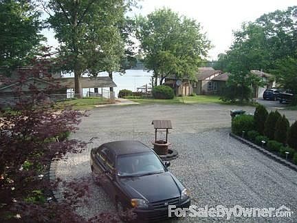 4th image of 6449 Edgewood Dr