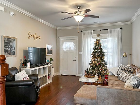 3rd image of 134 Bellingham Dr NE #10D