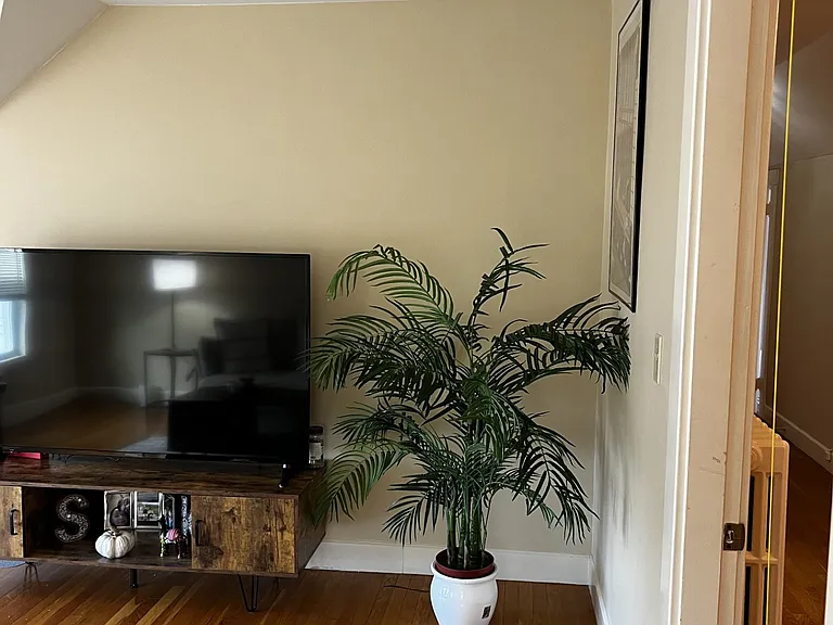 145 Sylvan St #5 — Photo 20