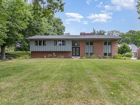 5th image of 5394 Palisades Dr