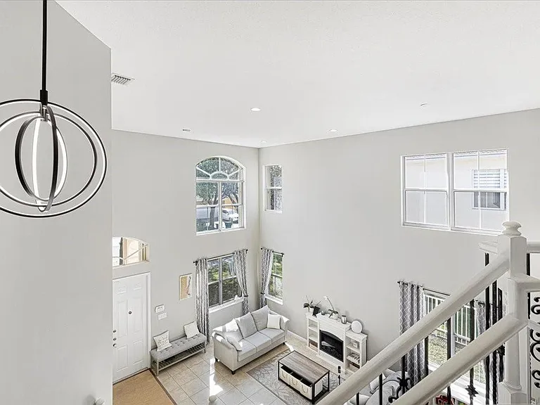 2316 SW 127th Ave — Photo 24