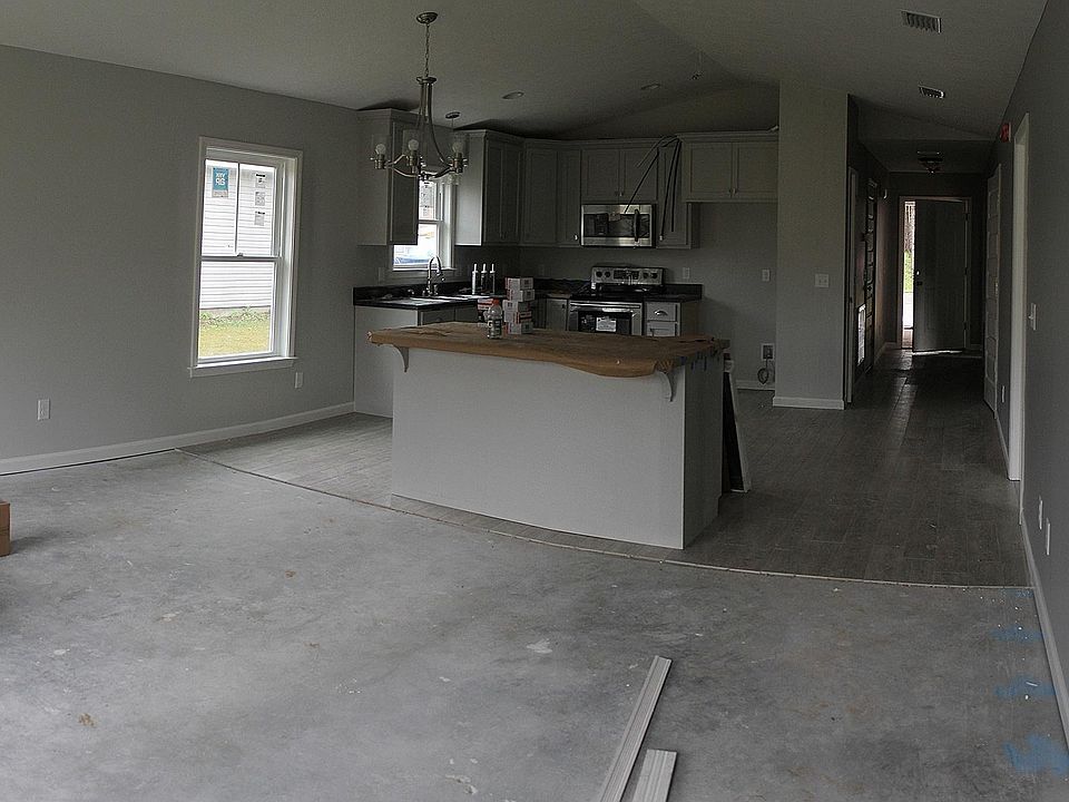 2nd image of 2408 Quiet Oaks