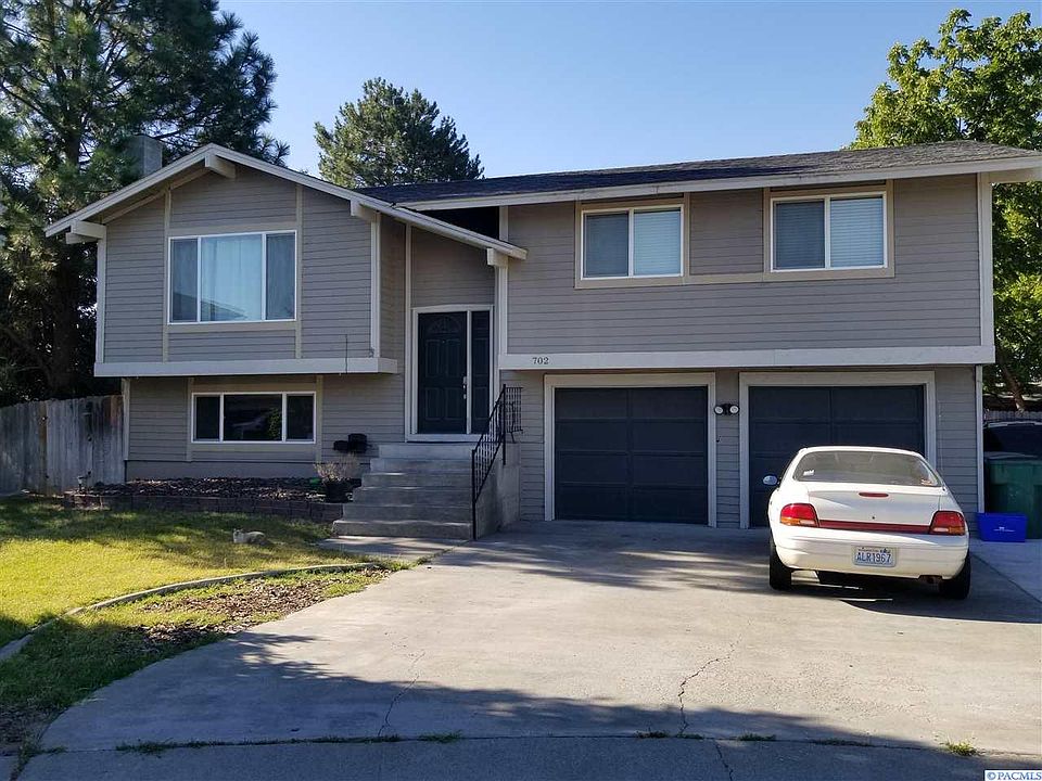 1st image of 702 N Louisiana Pl