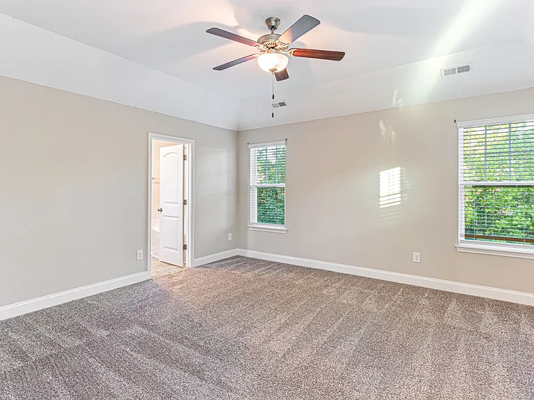 2240 Mannington Dr — Photo 24