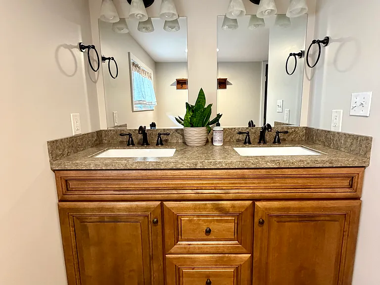 102 Sarvey Ln — Photo 34